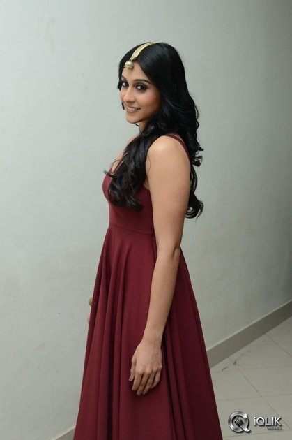 Regina-Cassandra-at-Speedunnodu-Movie-Audio-Launch